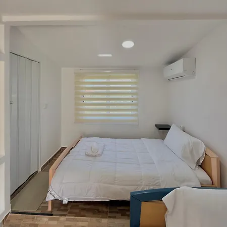 Vilabakiaj Pensjonat Tepelene